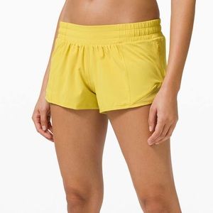 Lululemon Hotty Hot Shorts Soleil 2.5” Inseam Size 4